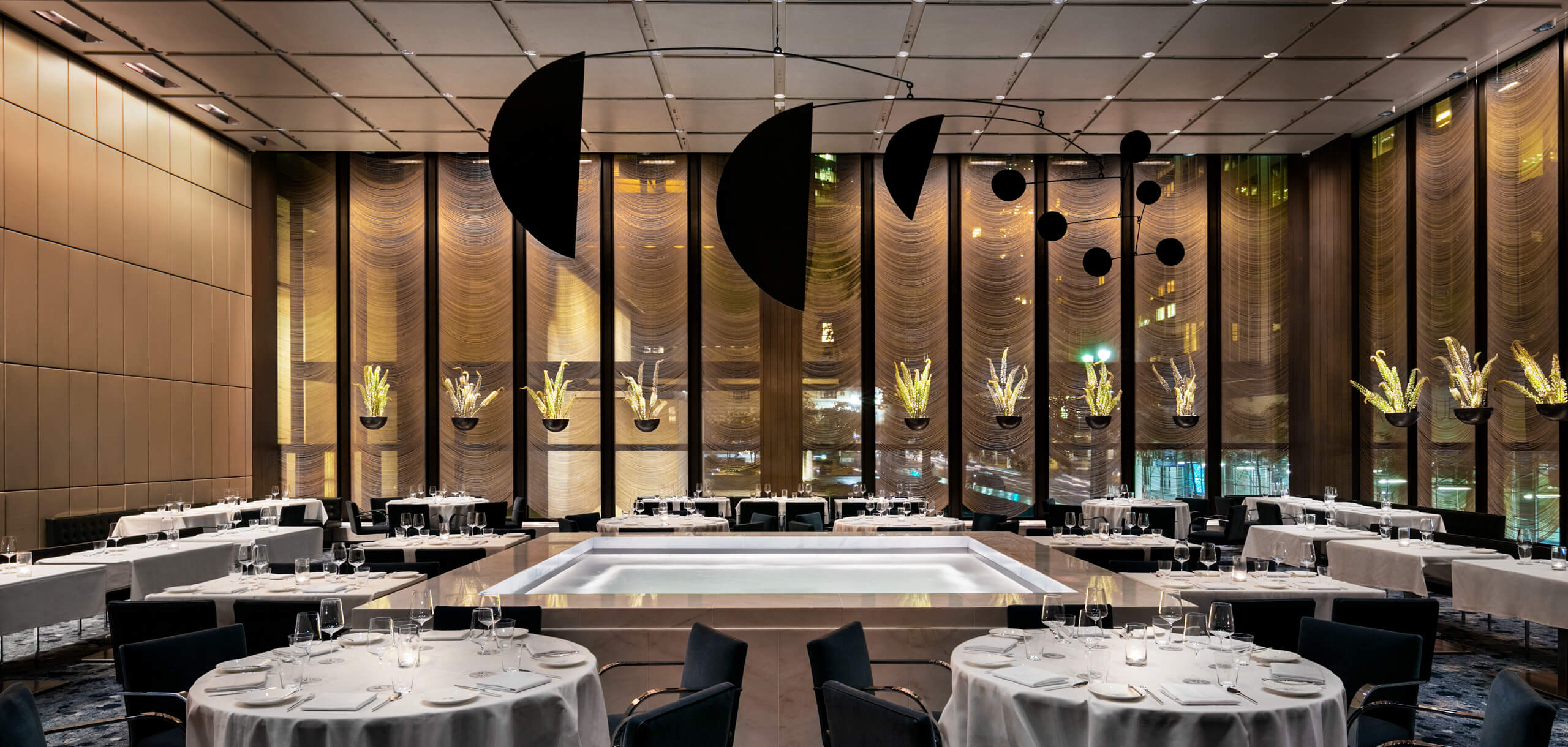 Luxury Hospitality The Grill Restaurant